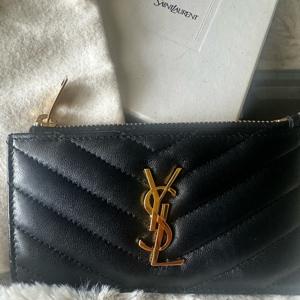 Saint Laurent Black Quilted Credit Card Holder with Gold Logo Lambskin BRAND NEW - Picture 2 of 13